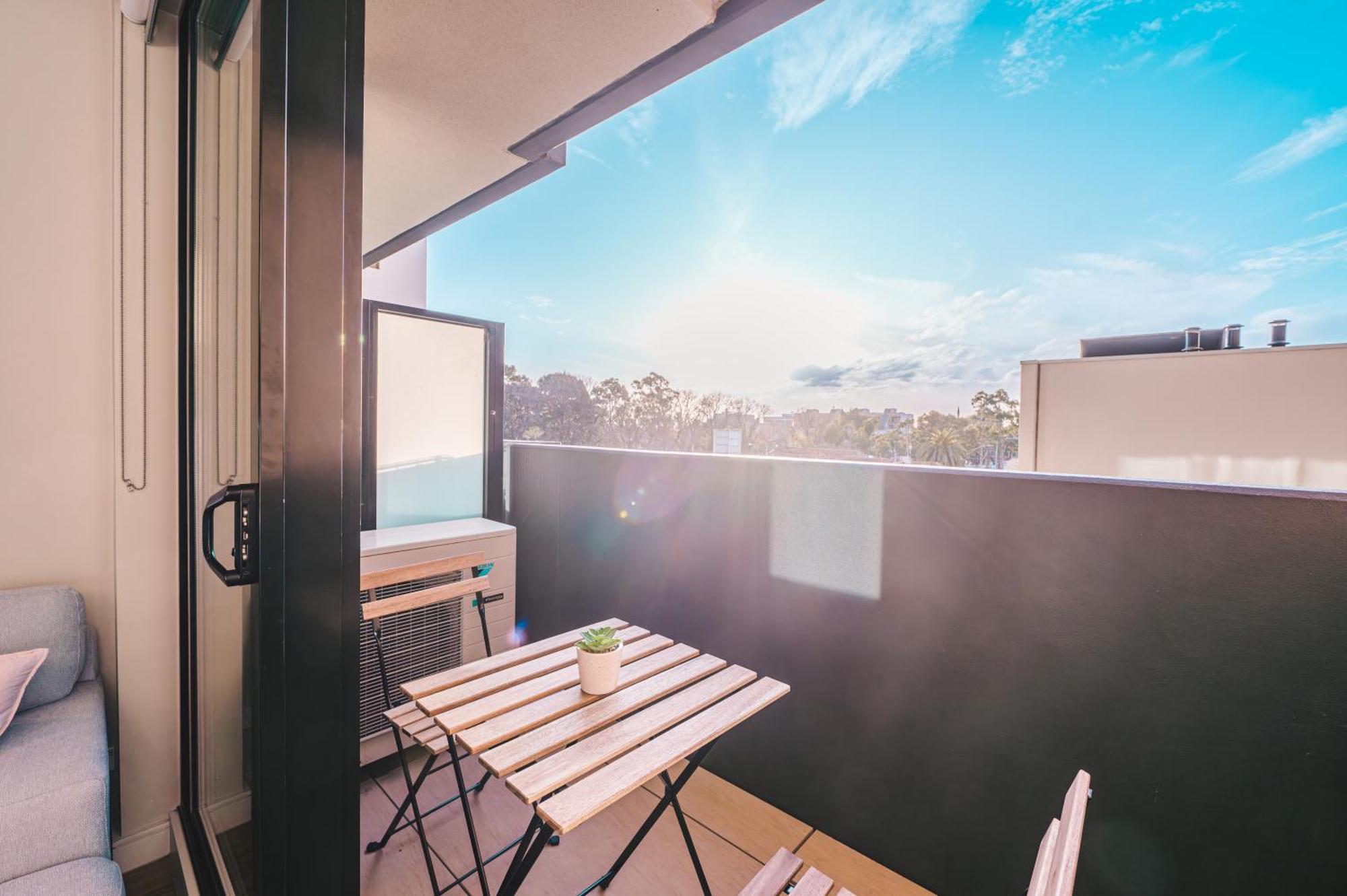 Molly'S Little Apartments Melbourne Eksteriør billede